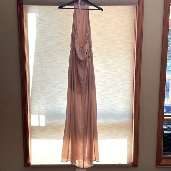 Show Me Your MuMu Heather Halter Dress in Dusty Blush Bridesmaid Size Large - Picture 8 of 12
